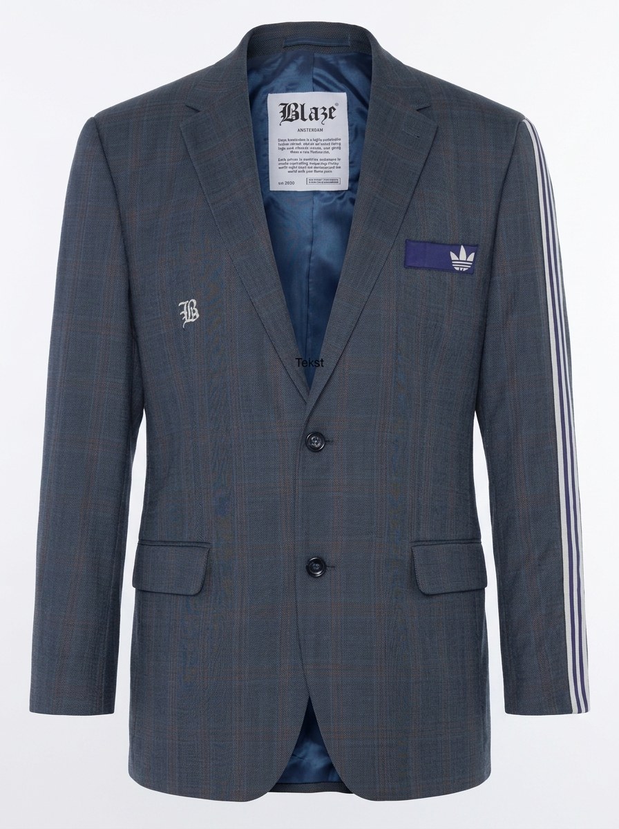 Blazer as ghost packshot after processing