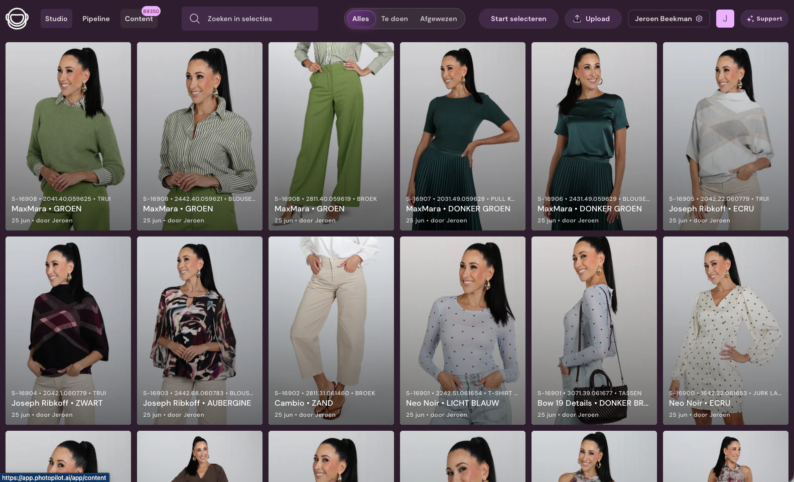 Jeroen Beekman content library in Photopilot with products and statuses