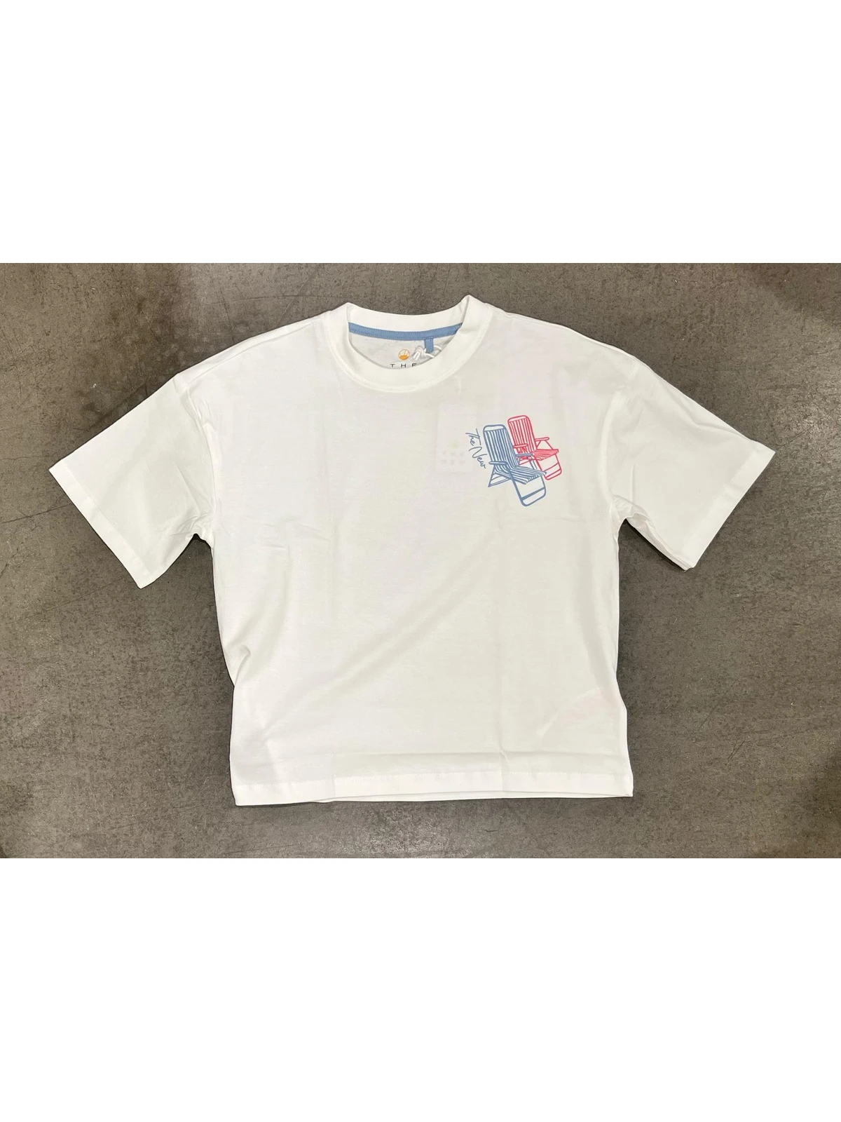Mobile flat lay photo of a T-shirt